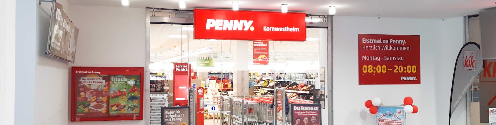 sie sehen den Eingang vom Penny Markt in Kornwestheim Bahnhofstr. 2