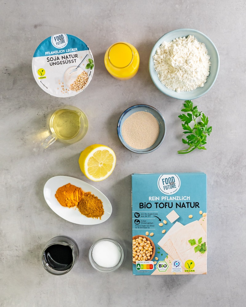 Diese Bild zeigt die Zutaten für die Tofu-Spieße.