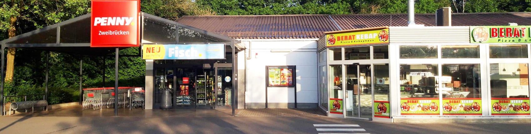 Sie sehen den Eingang vom Penny Markt in Zweibruecken, Gewerbestr. 6
