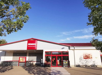 Sie sehen den Eingang vom Penny Markt in Schweigen-Rechtenbach, An Der Schmalwiese 1
