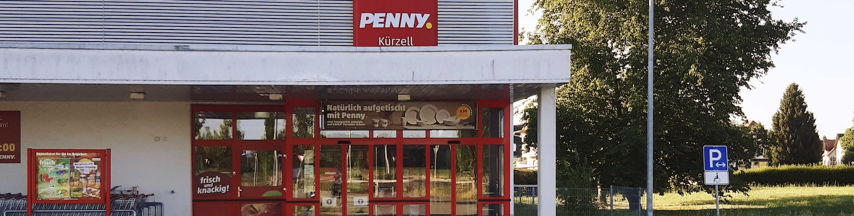 Sie sehen den Eingang vom Penny Markt in Meißenheim/Kürzell, Kürzeller Hauptstr. 1B