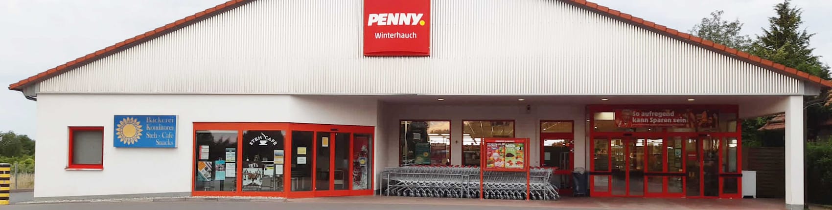 Sie sehen den Eingang vom Penny Markt in Waldbrunn Buchener Str. 13