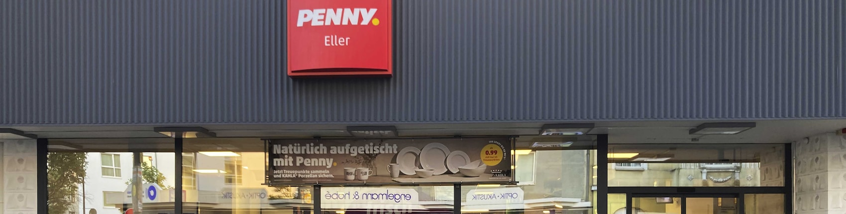 sie sehen den Eingang vom Penny Markt in Düsseldorf – Lierenfeld Reisholzer Strasse 48