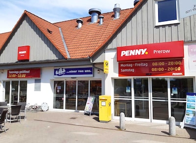 sie sehen den Eingang vom Penny Markt in Prerow Strandstr. 24