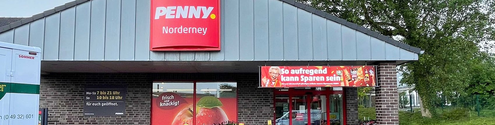 Sie sehen den Eingang vom Penny Markt in Norderney, Hafenstr. 6 A