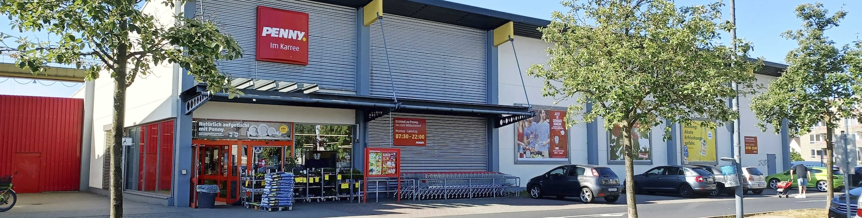 Sie sehen den Eingang vom Penny Markt in Moerfelden-Walldorf, Farmstr. 101