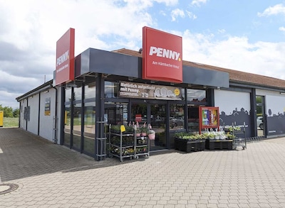 Sie sehen den Eingang vom Penny Markt in Tiefenort, Lengsfelder Str. 37