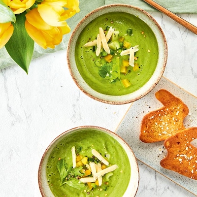 Dieses Bild zeigt das fertige grüne Gazpacho.