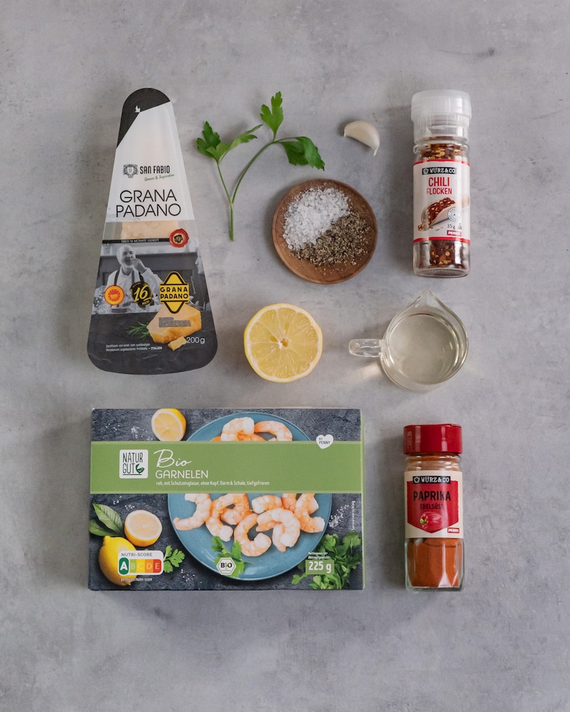 Dieses Bild zeigt die Zutaten für die Datteln.