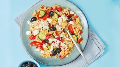 Griechischer Nudelsalat