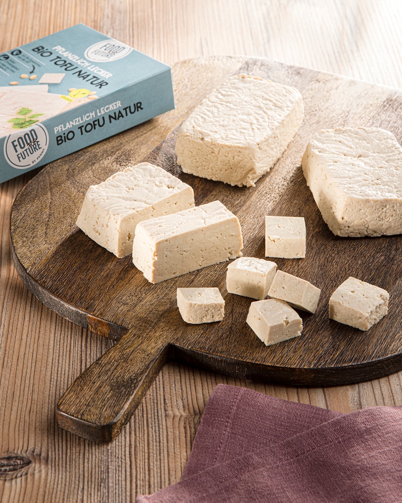 Dieses Bild zeigt den Tofu mit Verpackung.