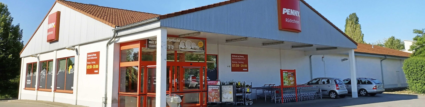 Sie sehen den Eingang vom Penny Markt in Ruedesheim, Europastr. 6
