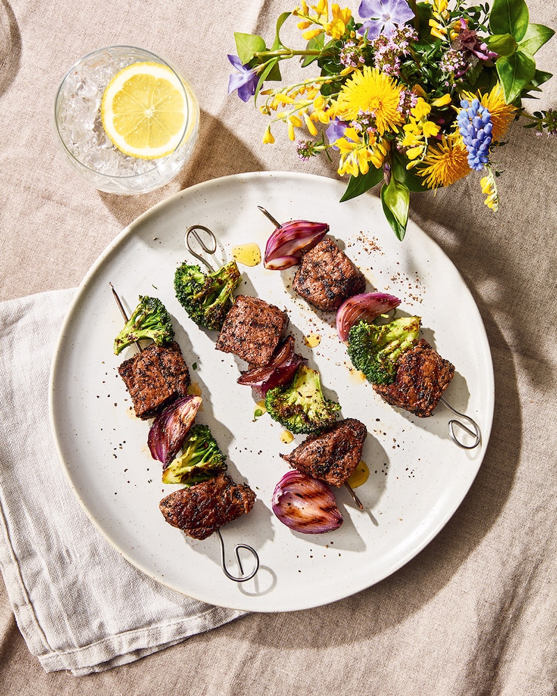 Saftige-Steak-Spiesse mit Metas Kaffee-Rub