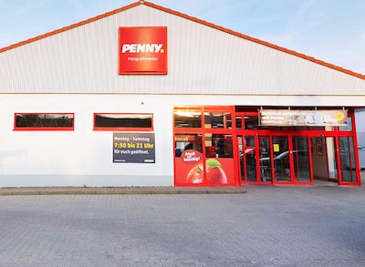 sie sehen den Eingang vom Penny Markt in Pfalzgrafenweiler Dieselstr. 5