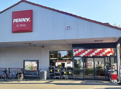 Sie sehen den Eingang vom Penny Markt Tönisvorst - Sankt Tönis Maysweg 6