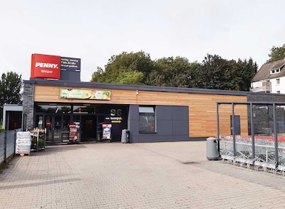 Sie sehen den Eingang vom Penny Markt in Hattingen - Welper, Marxstrasse 96/100