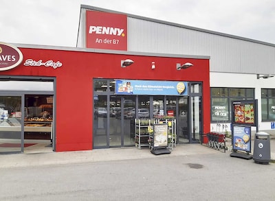 Sie sehen den Eingang vom Penny Markt in Hemer, Maerkische Strasse 59