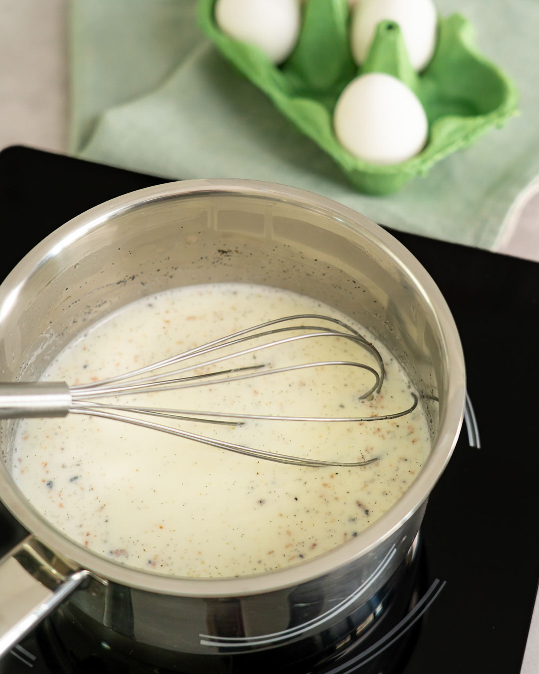 Vanillesoße selber machen - das einfache Rezept | PENNY.de Vanillesoße selber machen - das einfache Rezept | PENNY.de