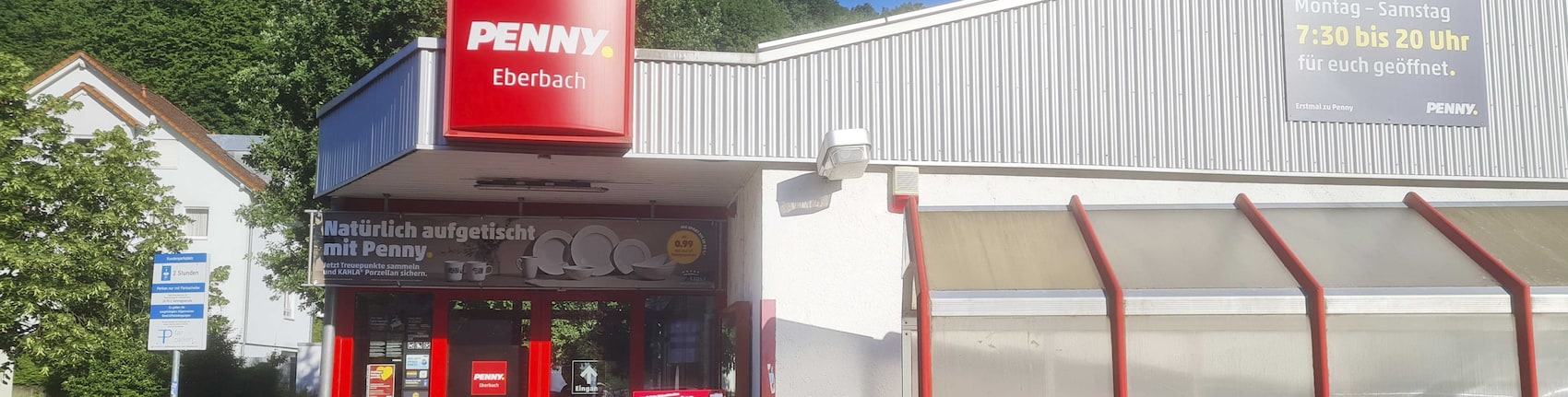 Sie sehen den Eingang vom Penny Markt in Eberbach Im Ruhbaum 2