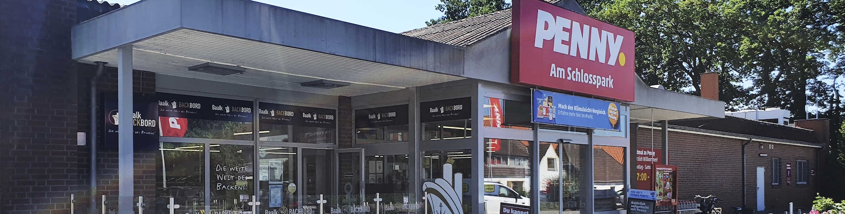 Sie sehen den Eingang vom Penny Markt in Langwedel / Etelsen, Bremer Straße 18-20