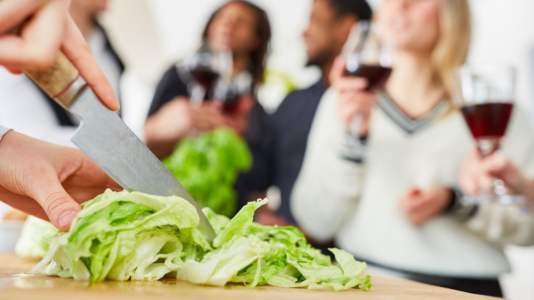 Salat schneiden
