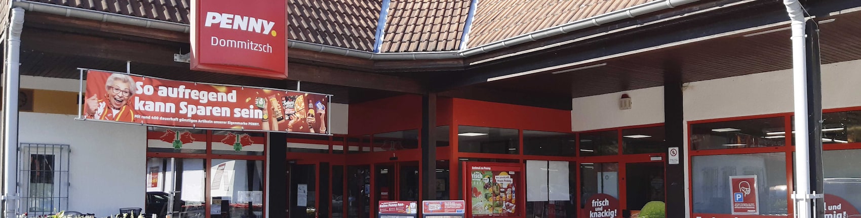 Sie sehen den Eingang vom Penny Markt in Dommitzsch, Leipziger Str. 22A