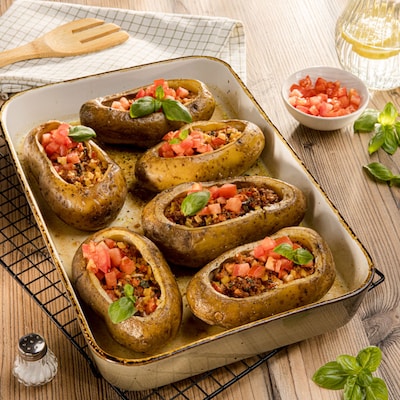 Dieses Bild zeigt die fertigen gefüllten Kartoffeln vom Grill.