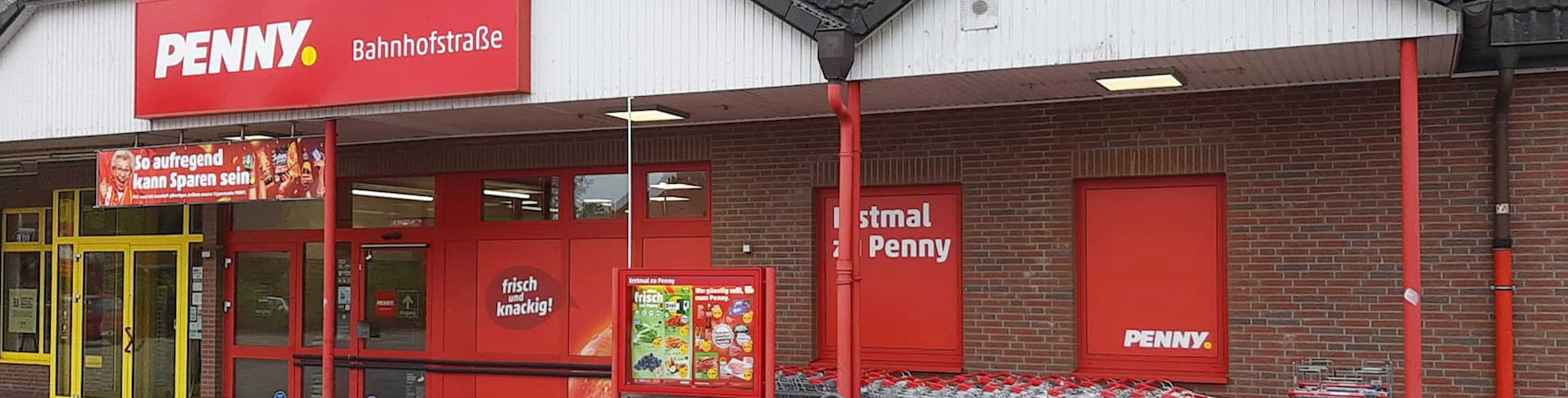 Sie sehen den Eingang vom Penny Markt in Schneverdingen, Bahnhofstr. 18-22