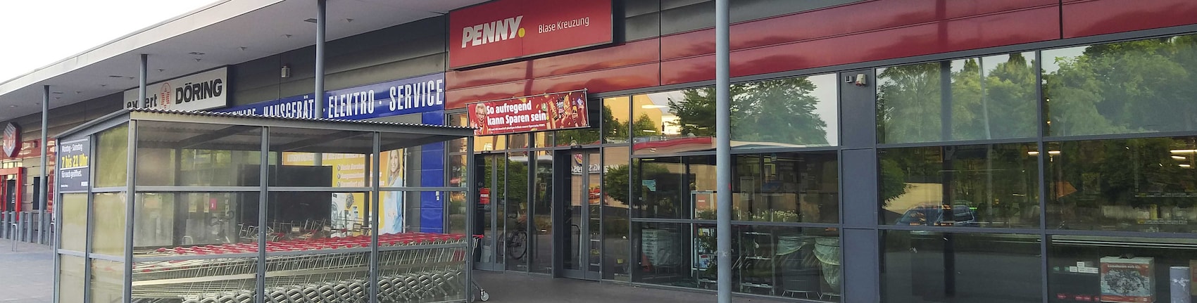 Sie sehen den Eingang vom Penny Markt in Luebbecke, Gehlenbecker Str. 2 B