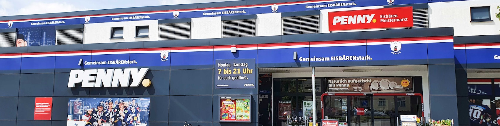 Sie sehen den Eingang vom Penny Markt in Berlin/Köpenick Mahlsdorfer Str. 97e