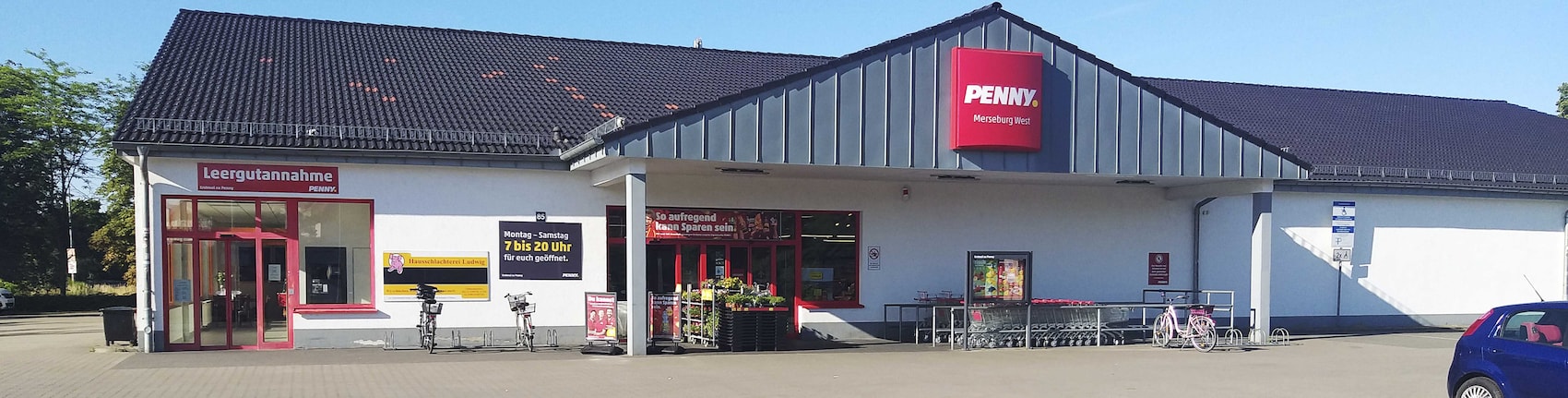 Sie sehen den Eingang vom Penny Markt in Merseburg (Saale) Oeltzschnerstrasse 85