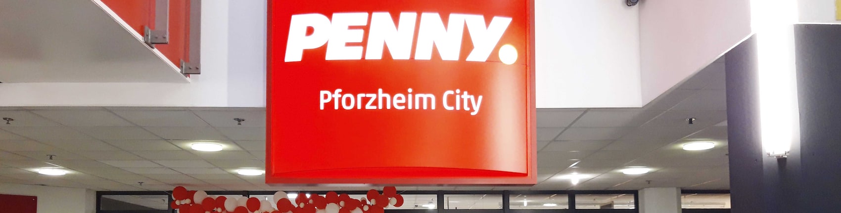 Sie sehen den Eingang vom Penny Markt in Pforzheim, Goethestr. 19