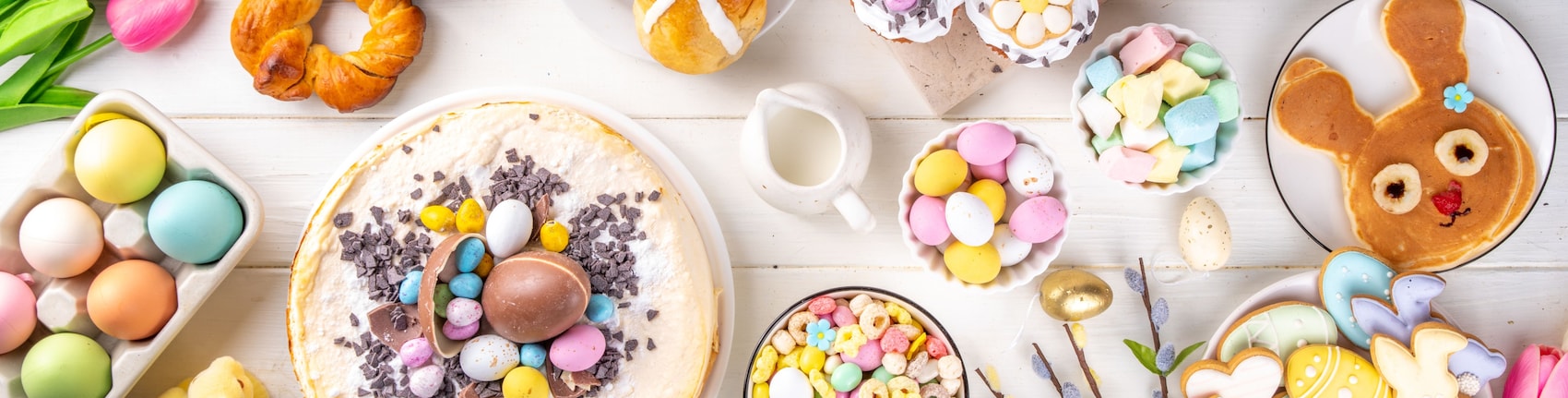 Ostern backen Header mit unterschiedlichem Gebäck