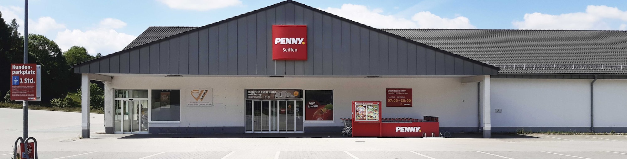 Sie sehen den Eingang vom Penny Markt in Kurort Seiffen Neuhausener Strasse 10