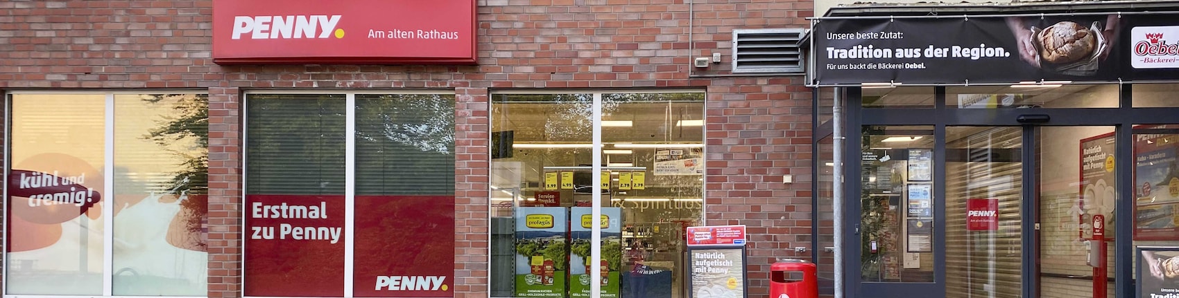 sie sehen den Eingang vom Penny Markt in Solingen – Ohligs Mittelstr. 2