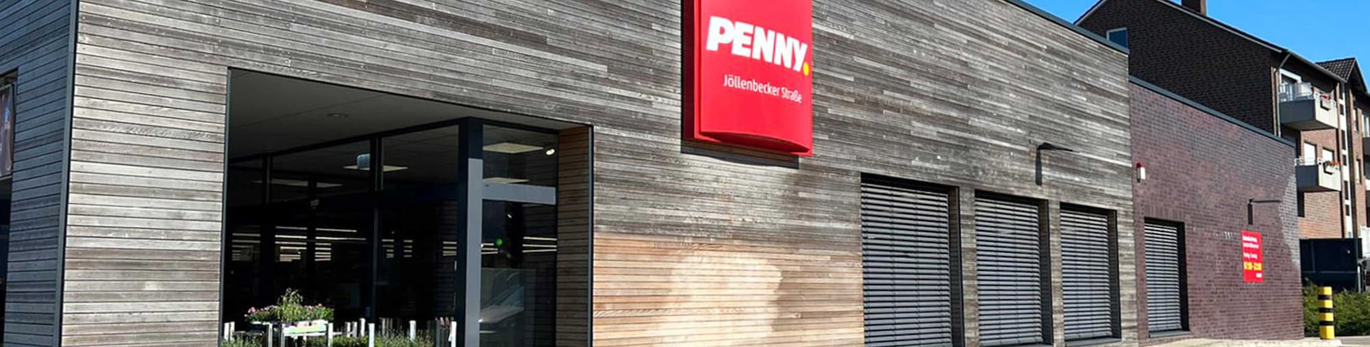 Sie sehen den Eingang vom Penny Markt in Bielefeld, Jöllenbecker Str. 220-222