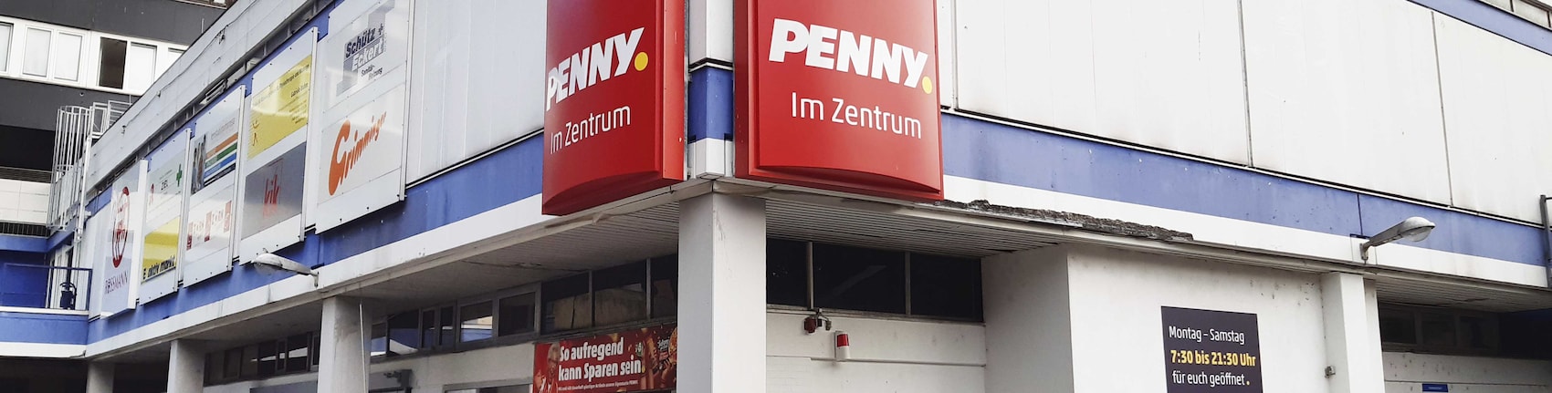 Sie sehen den Eingang vom Penny Markt in Mannheim/Vogelstang, Freiberger Ring 12