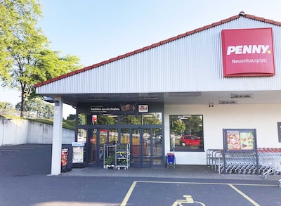 sie sehen den Eingang vom Penny Markt in Erkrath – Unterfeldhaus Am Gatherfeld 3