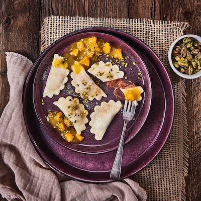 Süße Herbstravioli mit Orangensalat