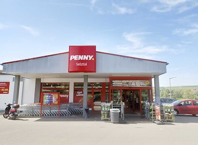Sie sehen den Eingang vom Penny Markt in Schwabenheim An Der Selz, Bubenheimer Str. 11