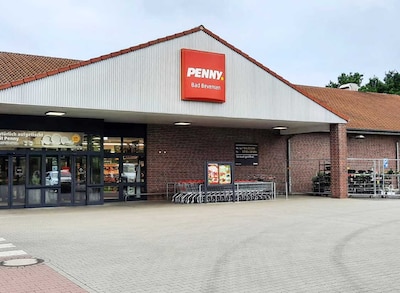 Sie sehen den Eingang vom Penny Markt in Bad Bevensen, Fritz-Reuter-Weg 16