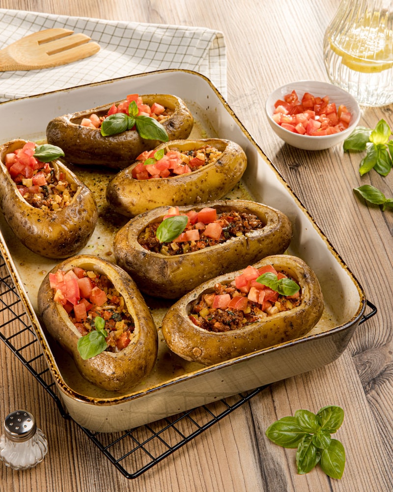 Dieses Bild zeigt die fertigen gefüllte Kartoffeln vom Grill.