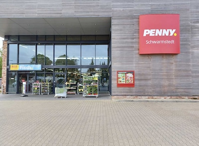 Sie sehen den Eingang vom Penny Markt in Schwarmstedt, Celler Str. 8