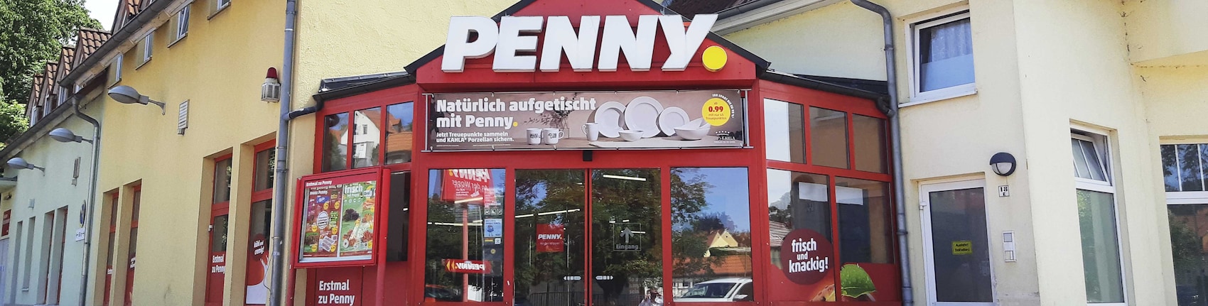 Sie sehen den Eingang vom Penny Markt in Hettstedt (Sachsen-Anhalt), Luisenstr. 18F