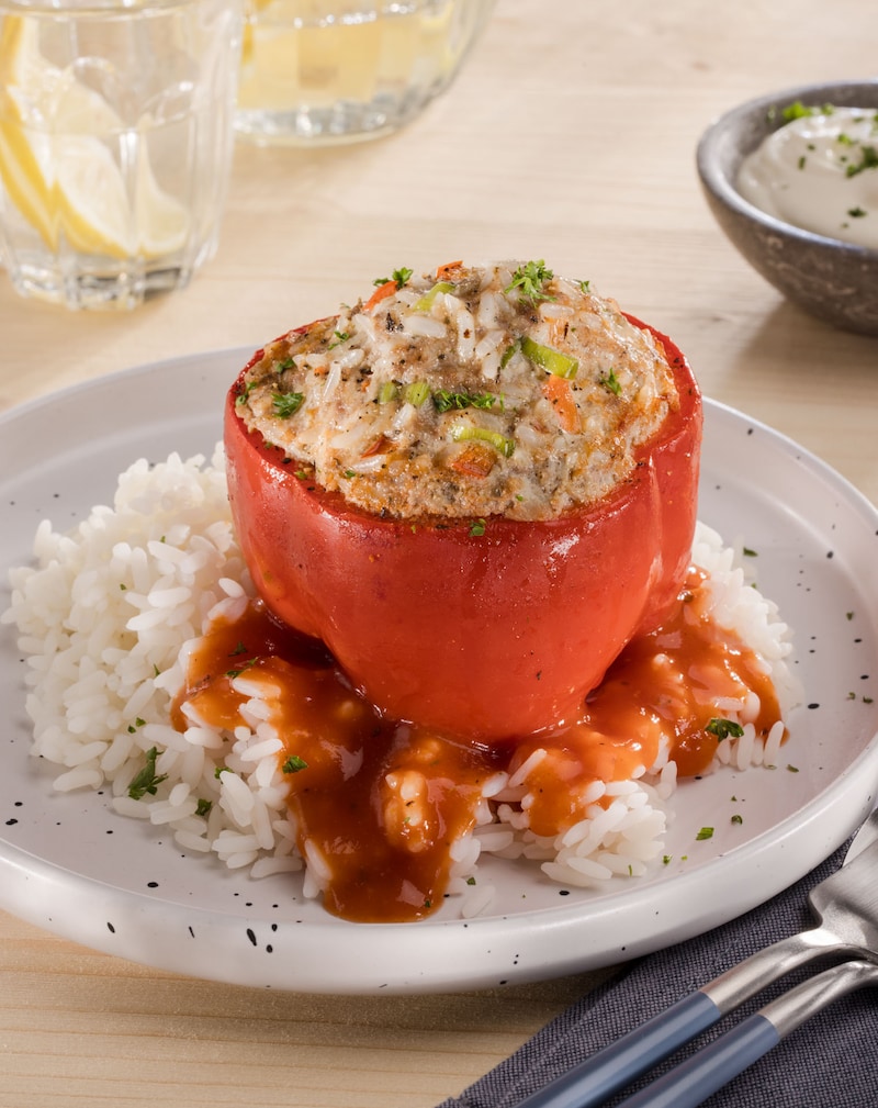 Diese Bild zeigt die fertigen gefüllten Paprika.