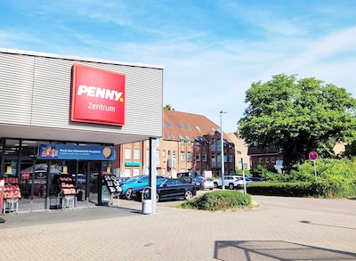 sie sehen den Eingang vom Penny Markt in Kaltenkirchen Schulstr. 9A
