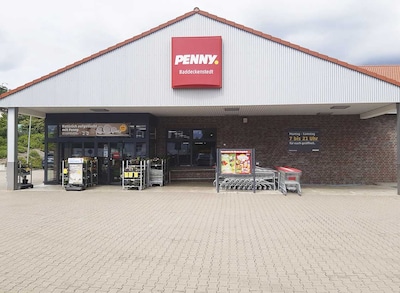 Sie sehen den Eingang vom Penny Markt in Baddeckenstedt, Zur Rast 36