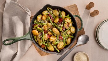 Spargelpfanne mit Kartoffeln