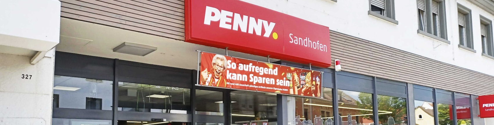 Sie sehen den Eingang vom Penny Markt in Mannheim/Sandhofen, Sandhofer Strasse 329