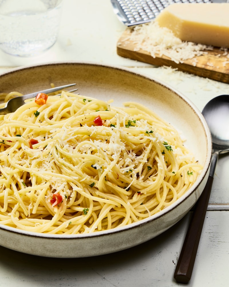 Dieses Bild das fertig Spaghetti aglio e olio.